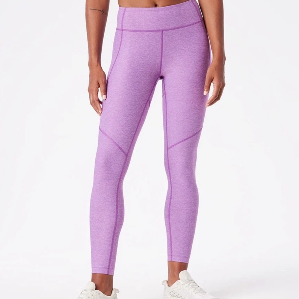Outdoor Voices Warm up 7/8 Leggings Lavender size L NWT